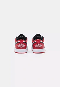 Фото № 3 с приближением к товару «‎AIR JORDAN 1»