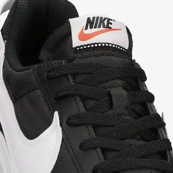 Nike Waffle Debut - 4