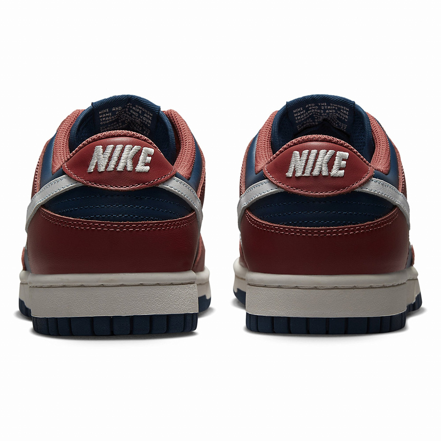 Фото № 4 с приближением к товару «‎Nike Dunk »