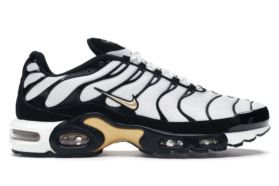 Фото № 1 с приближением к товару «‎Nike Air Max Plus White Black Metallic Gold»