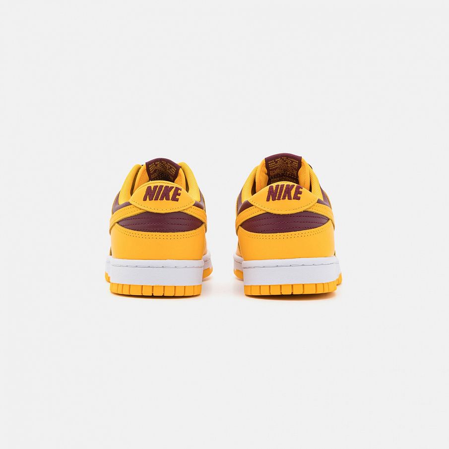 Фото № 3 с приближением к товару «‎Nike Dunk Retro »