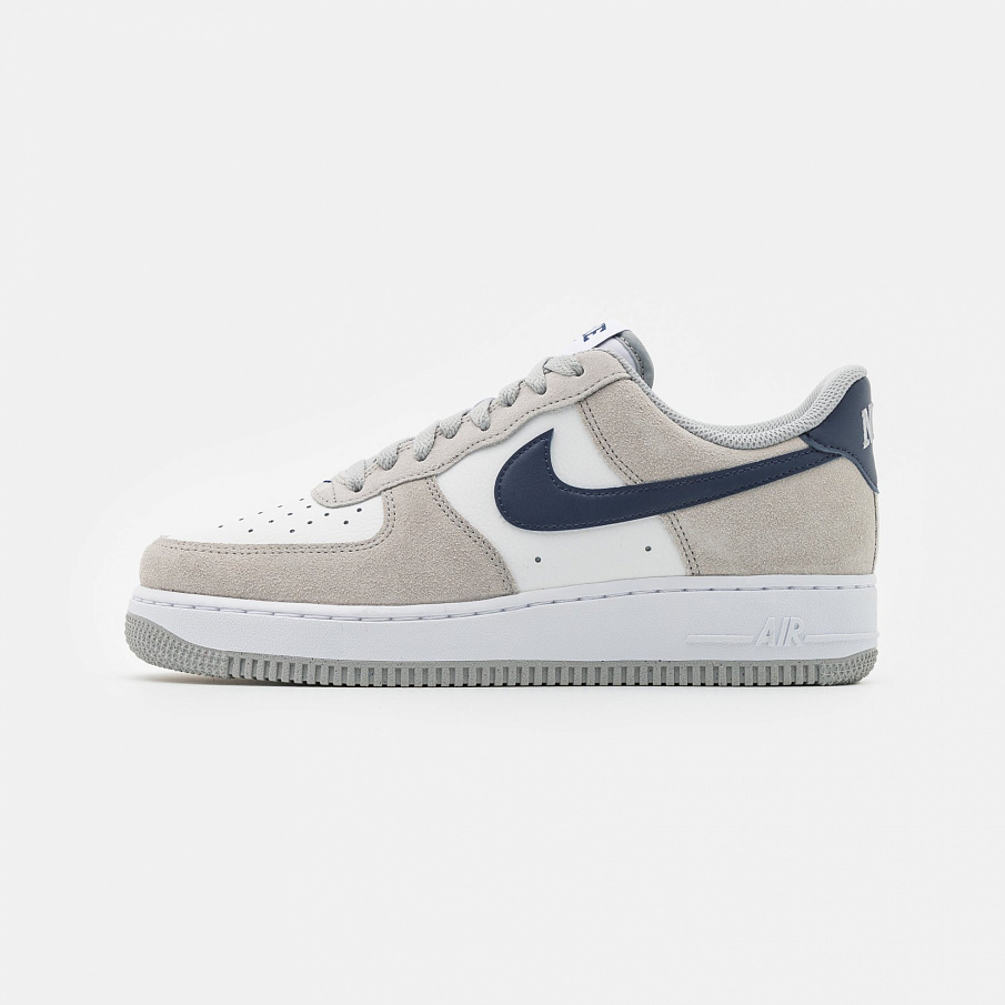 Фото № 1 с приближением к товару «‎Nike Air Force 1’07 »