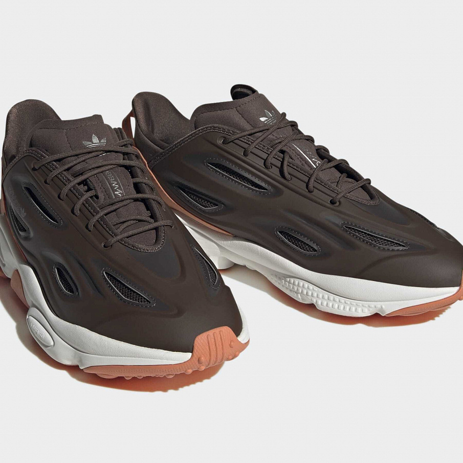 Фото № 2 с приближением к товару «‎Adidas »