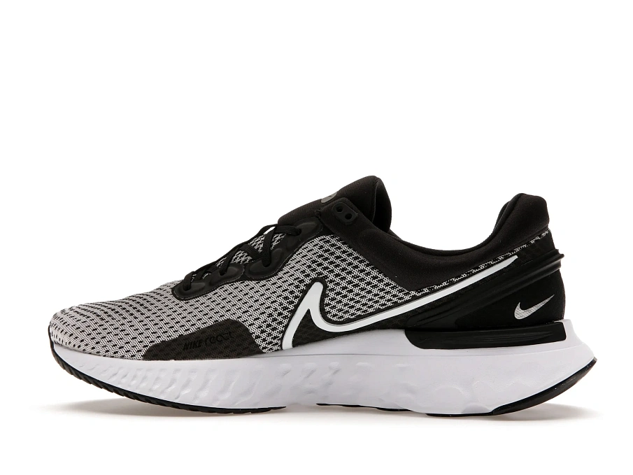 Фото № 5 с приближением к товару «‎Nike React Miler 3 Black Metallic Silver»