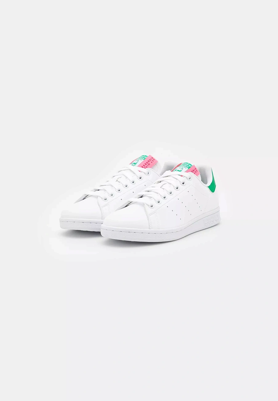 Фото № 4 с приближением к товару «‎STAN SMITH »