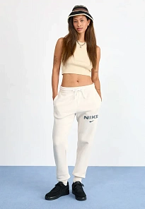 Фото № 3 с приближением к товару «‎AIR FORCE 1 07»