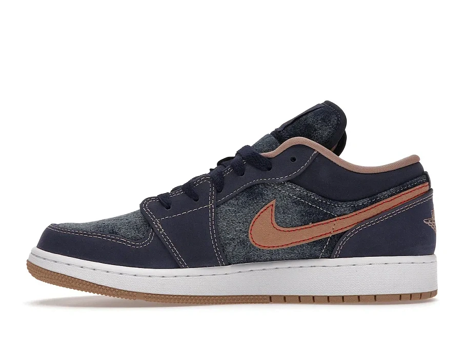 Фото № 3 с приближением к товару «‎Jordan 1 Low SE Denim »