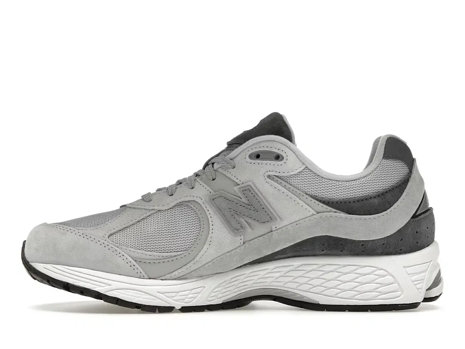 Фото № 3 с приближением к товару «‎New Balance 2002R»