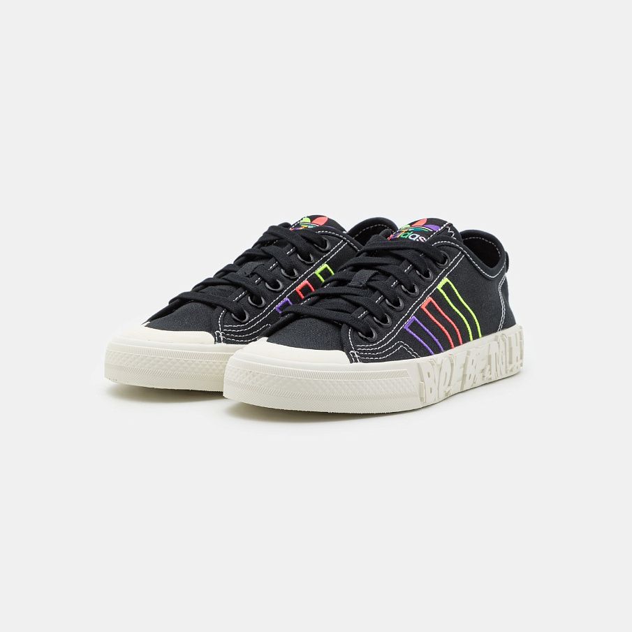 Фото № 2 с приближением к товару «‎Adidas Nizza Pride »