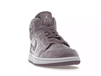 Фото № 2 с приближением к товару «‎Air Jordan 1 Mid SE Purple Velvet »