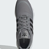 Фото № 3 с приближением к товару «‎Adidas Multix »