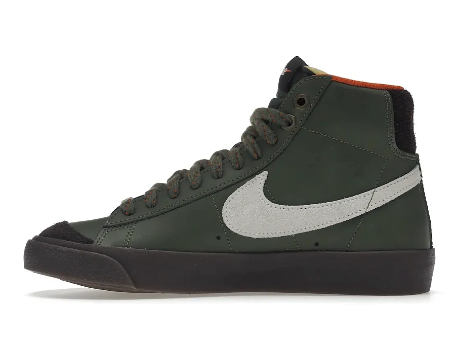 Фото № 3 с приближением к товару «‎Nike Blazer Mid 77 Vintage Army»
