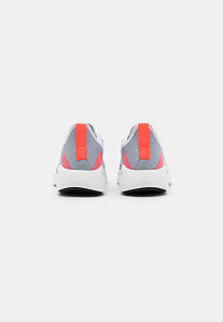 Фото № 3 с приближением к товару «‎Adidas 2.0 »