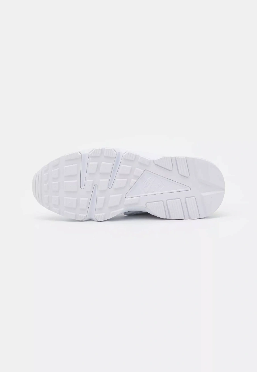 Фото № 4 с приближением к товару «‎W AIR HUARACHE ESS SNKR»