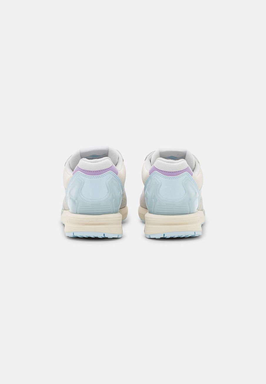 Фото № 4 с приближением к товару «‎Adidas ZX 8000 Smu »