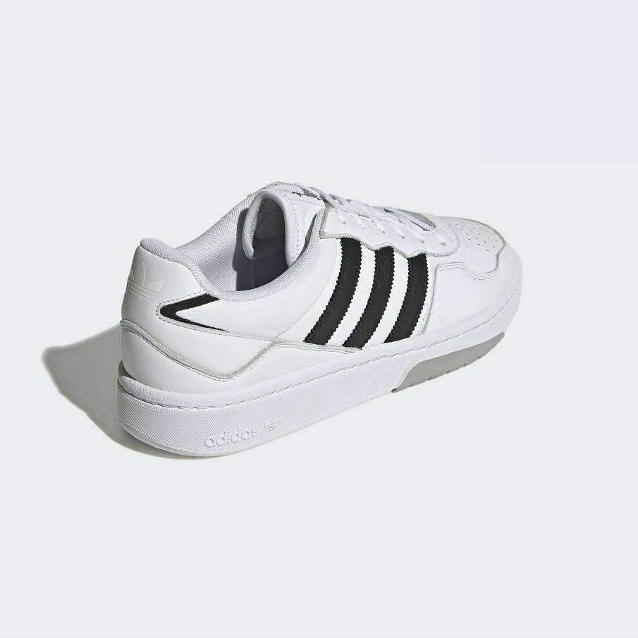 Фото № 4 с приближением к товару «‎Adidas Courtic »