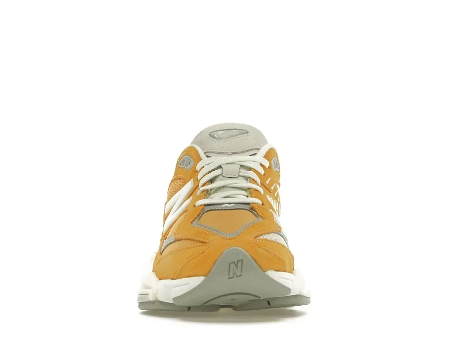 Фото № 2 с приближением к товару «‎New Balance 9060»