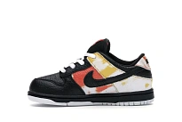Фото № 3 с приближением к товару «‎Nike SB Dunk Low»
