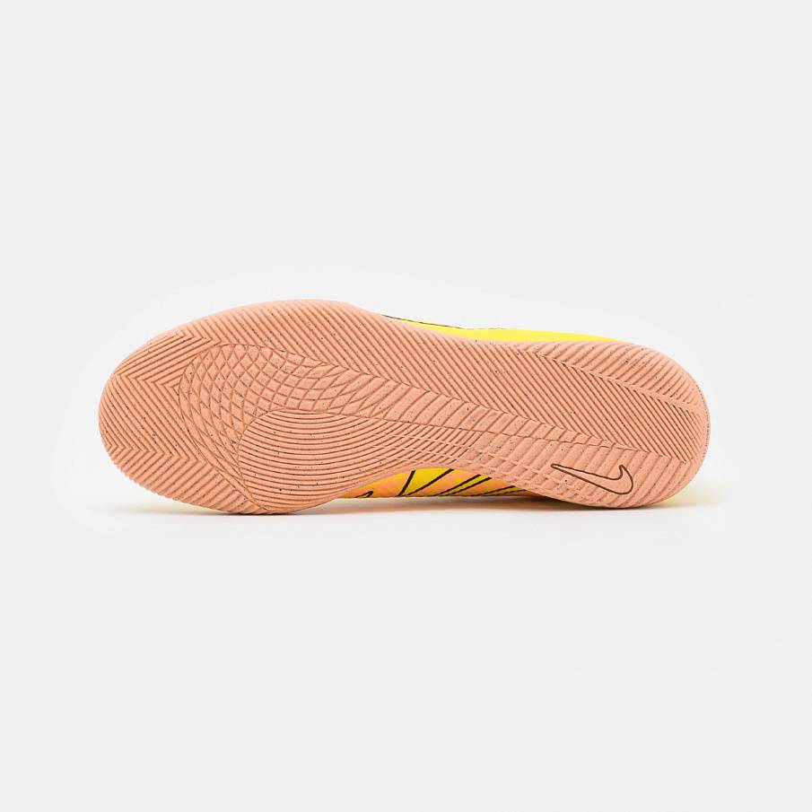 Фото № 5 с приближением к товару «‎Nike 9 Club IC »
