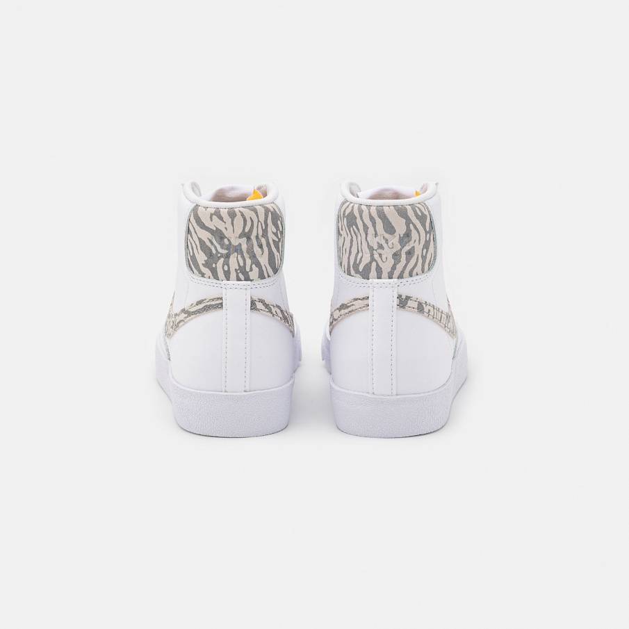 Фото № 4 с приближением к товару «‎Nike Blazer 77 »