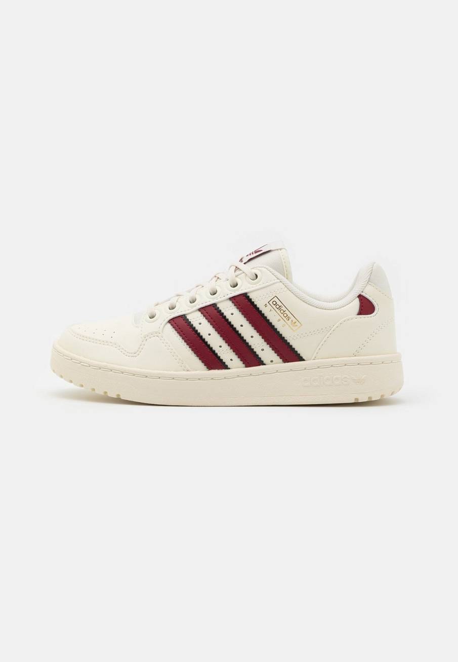 Фото № 1 с приближением к товару «‎Adidas Ny 90 »
