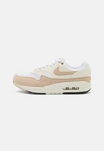 Фото № 2 с приближением к товару «‎AIR MAX»