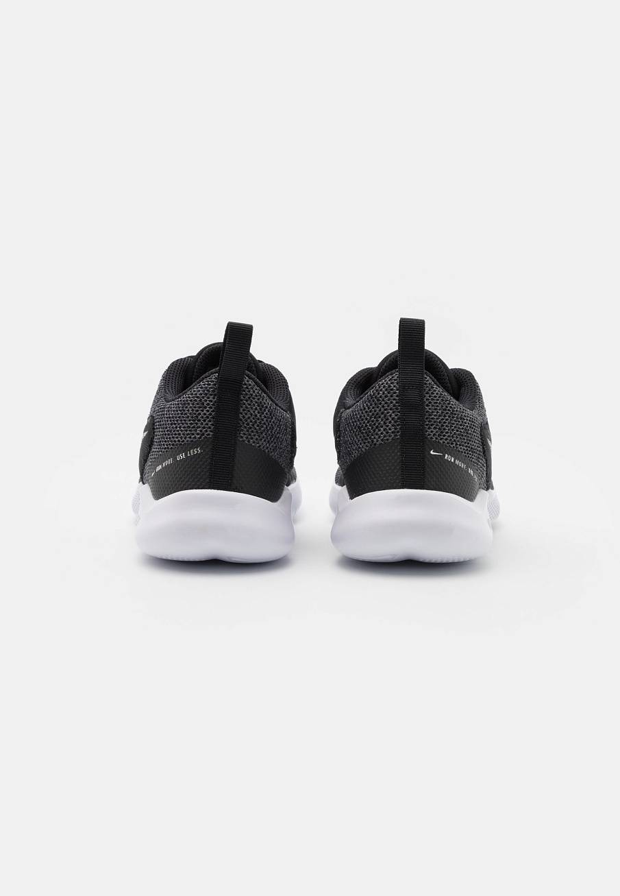 Фото № 3 с приближением к товару «‎Nike Flex Experience RN 10»