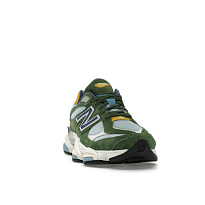 Фото № 2 с приближением к товару «‎New Balance 9060 Dark Alpine Green»