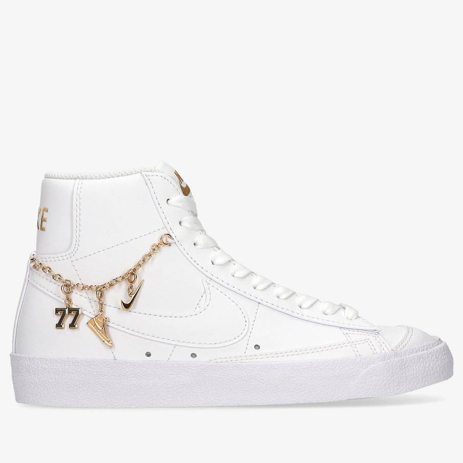 Фото № 1 с приближением к товару «‎Nike W Blazer 77 LX»