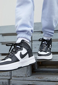Фото № 2 с приближением к товару «‎WMNS DUNK HIGH UP»
