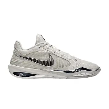 Nike Women's Sabrina 4 White Label - 1