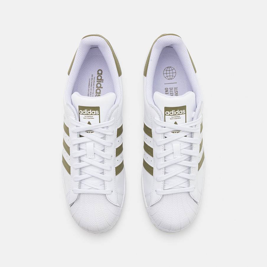 Фото № 4 с приближением к товару «‎Adidas Superstar »