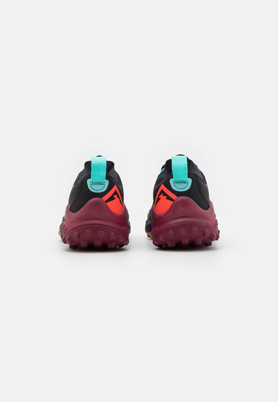 Фото № 2 с приближением к товару «‎Nike Wildhorse 7»