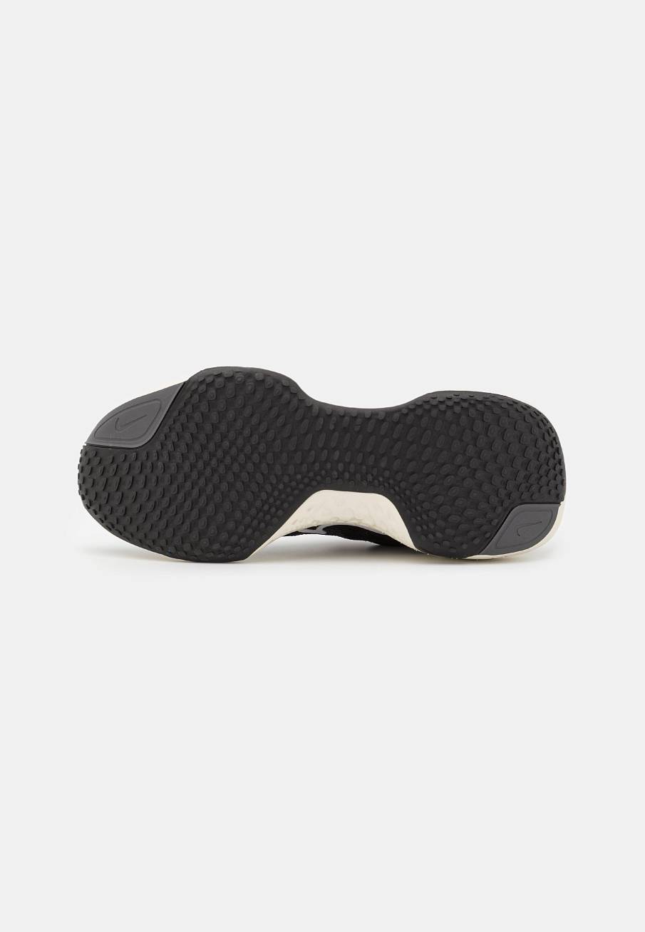 Фото № 4 с приближением к товару «‎Nike Zoomx Invincible Run Fk»