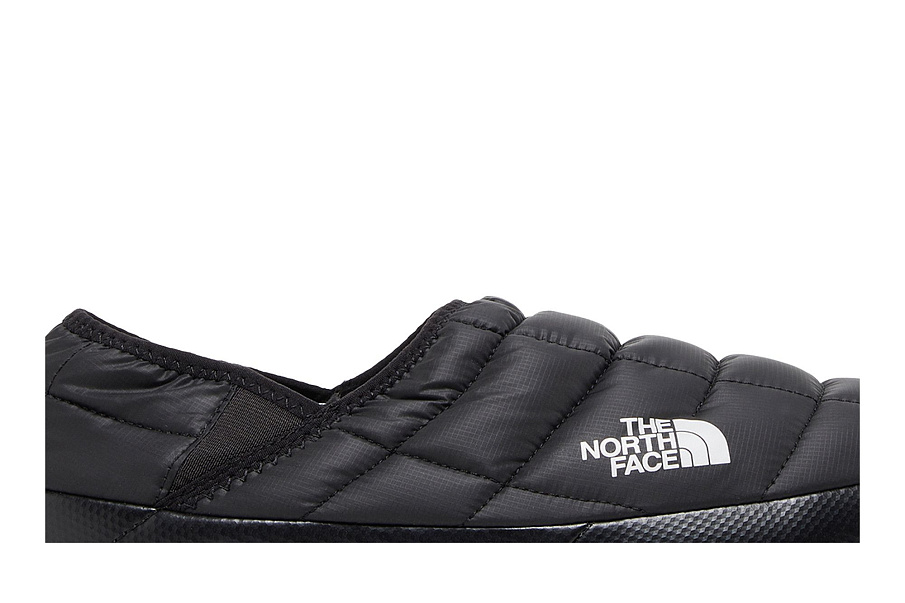 Фото № 3 с приближением к товару «‎The North Face Thermoball Traction Mule 5 Black»
