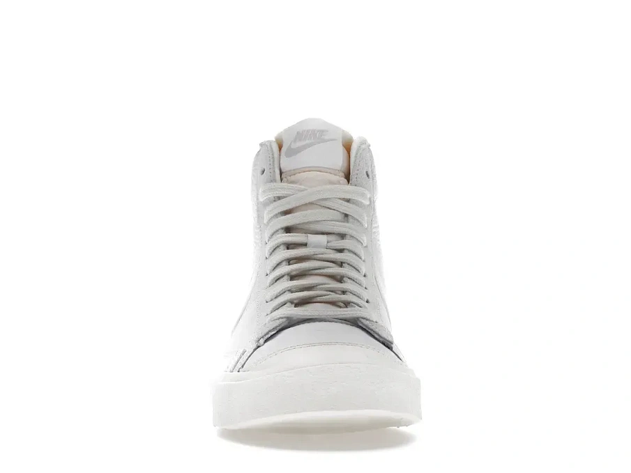 Фото № 2 с приближением к товару «‎Nike Blazer Mid 77 Vintage Sail Platinum Tint»