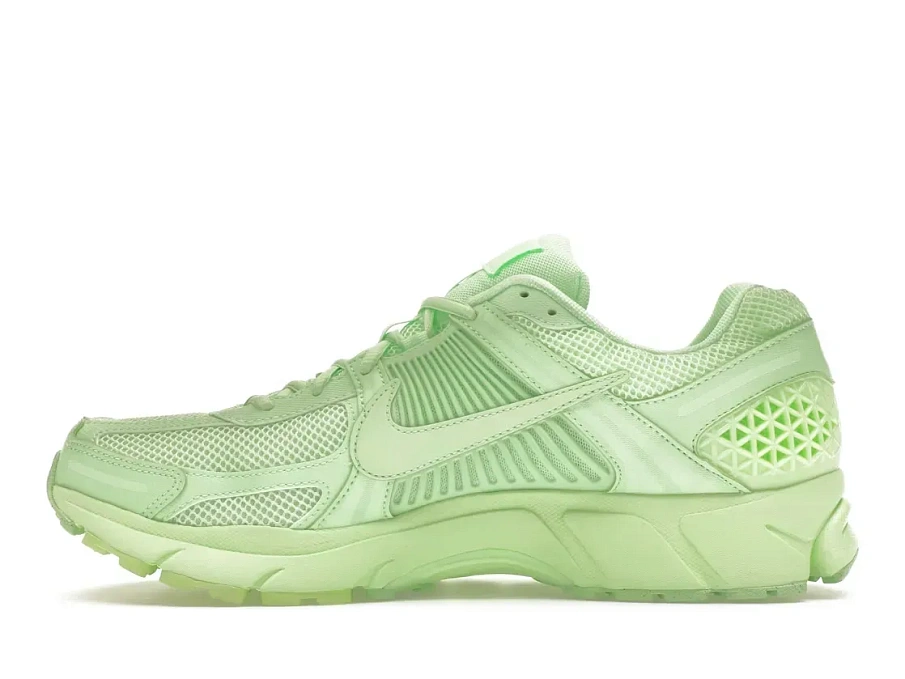Фото № 3 с приближением к товару «‎Nike Zoom Vomero 5»