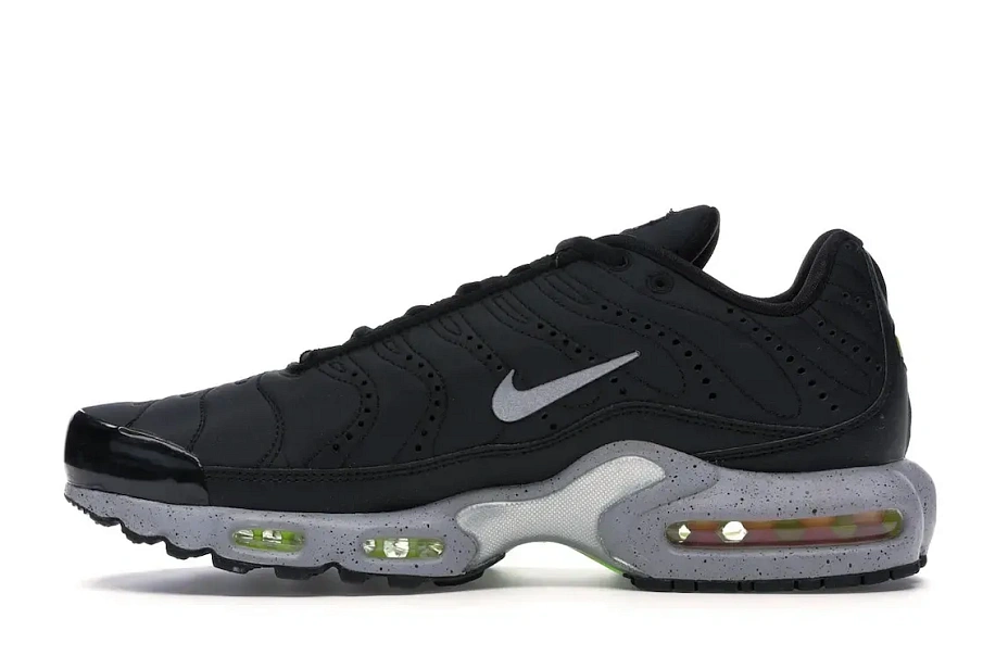 Фото № 3 с приближением к товару «‎Nike Air Max Plus Tuned to Black»