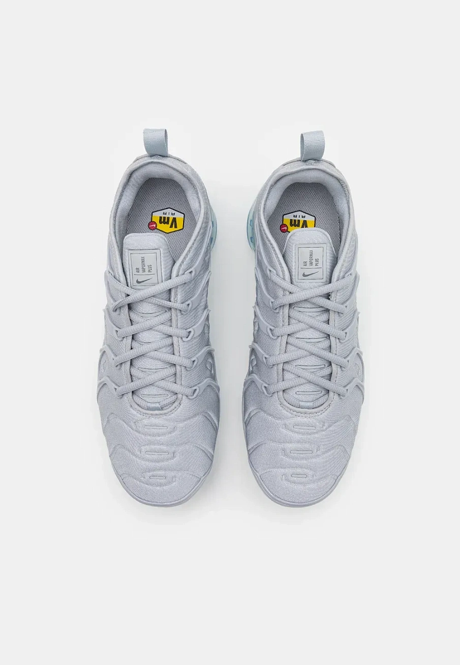 Фото № 4 с приближением к товару «‎AIR VAPORMAX PLUS»