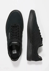 Фото № 2 с приближением к товару «‎3MC»