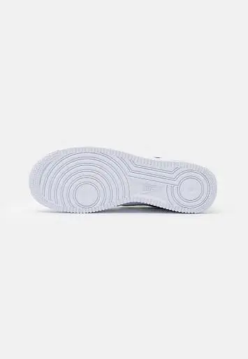 Nike Air Force 1 ’07  - 5