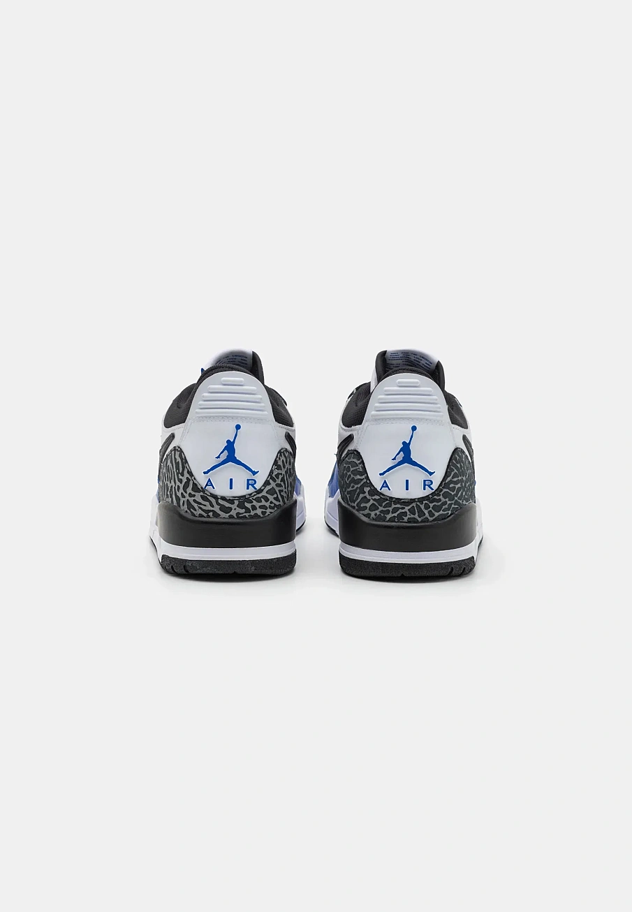 Фото № 3 с приближением к товару «‎AIR JORDAN LEGACY 312»