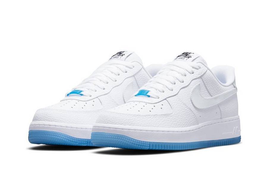Фото № 4 с приближением к товару «‎Nike Air Force 1 UV Reactive Swoosh Wmns»