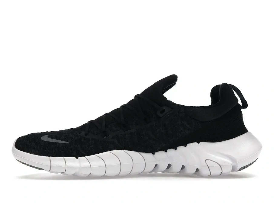 Фото № 3 с приближением к товару «‎Nike Free Run 5.0 Black White (2021)»