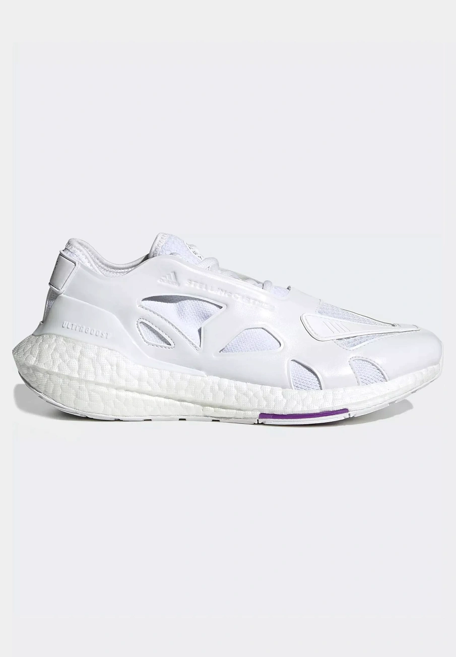 Фото № 3 с приближением к товару «‎ULTRABOOST 22»