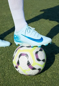 Фото № 2 с приближением к товару «‎ZOOM VAPOR 16 PRO FG»