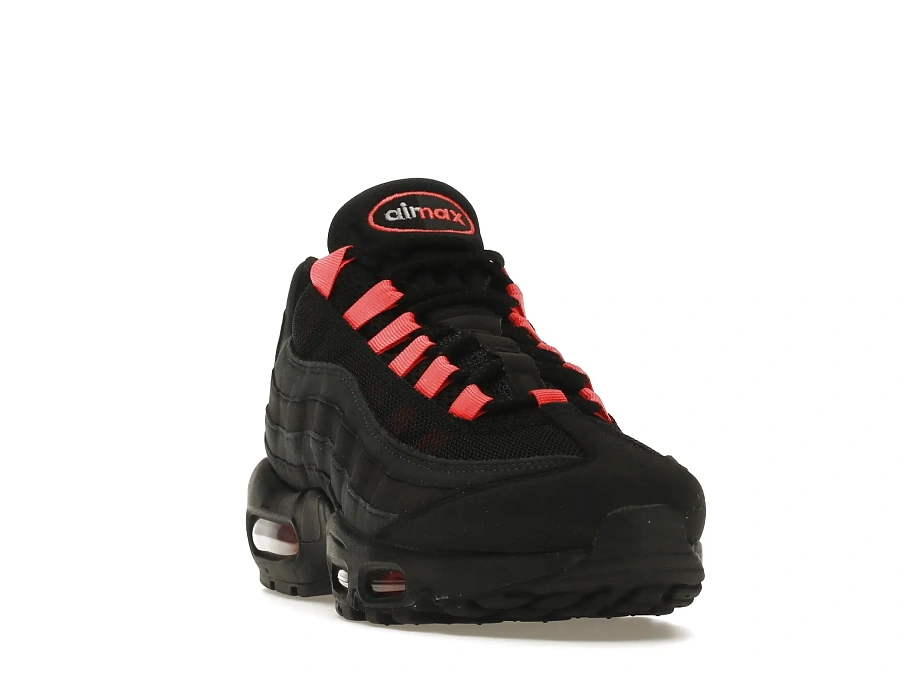 Фото № 4 с приближением к товару «‎Nike Air Max 95 Black Laser Crimson»