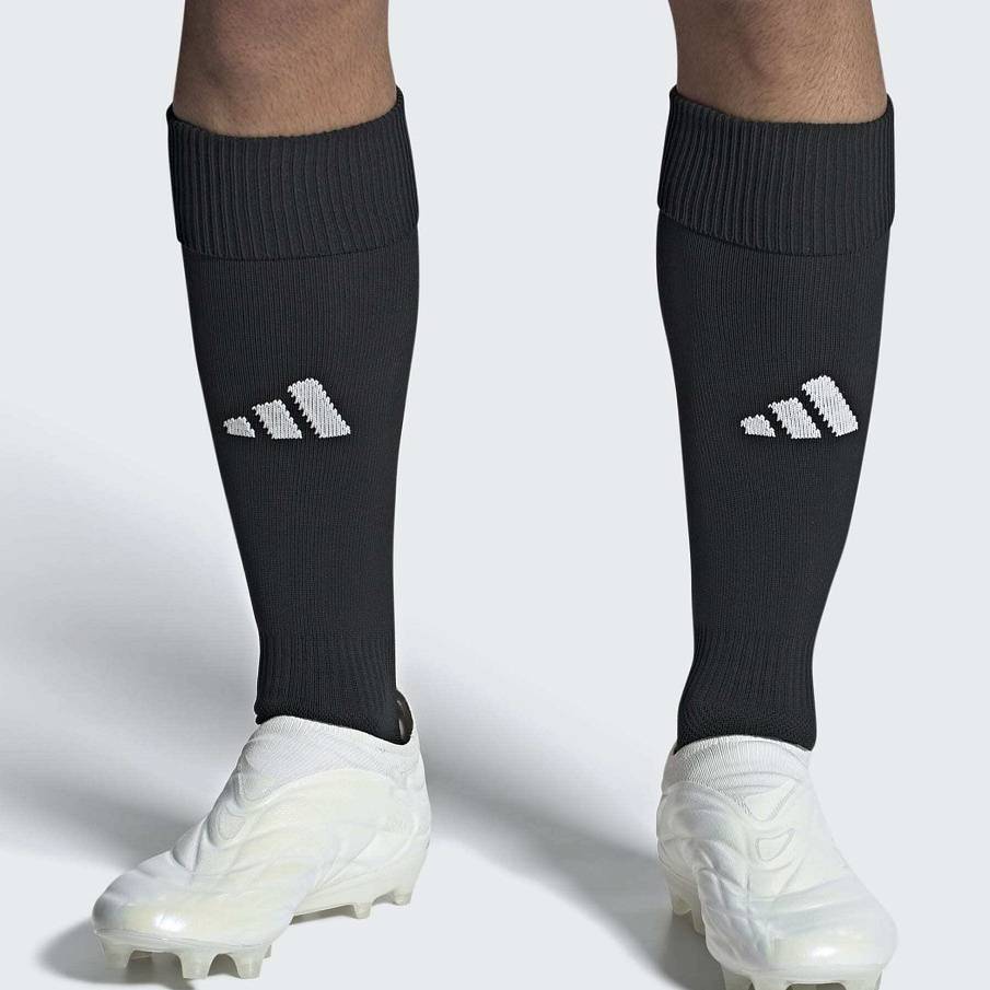 Фото № 1 с приближением к товару «‎Adidas Korki Lanki»
