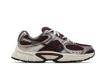 Women's Nike V5 RNR Burgundy Crush Light Orewood Brown - 2