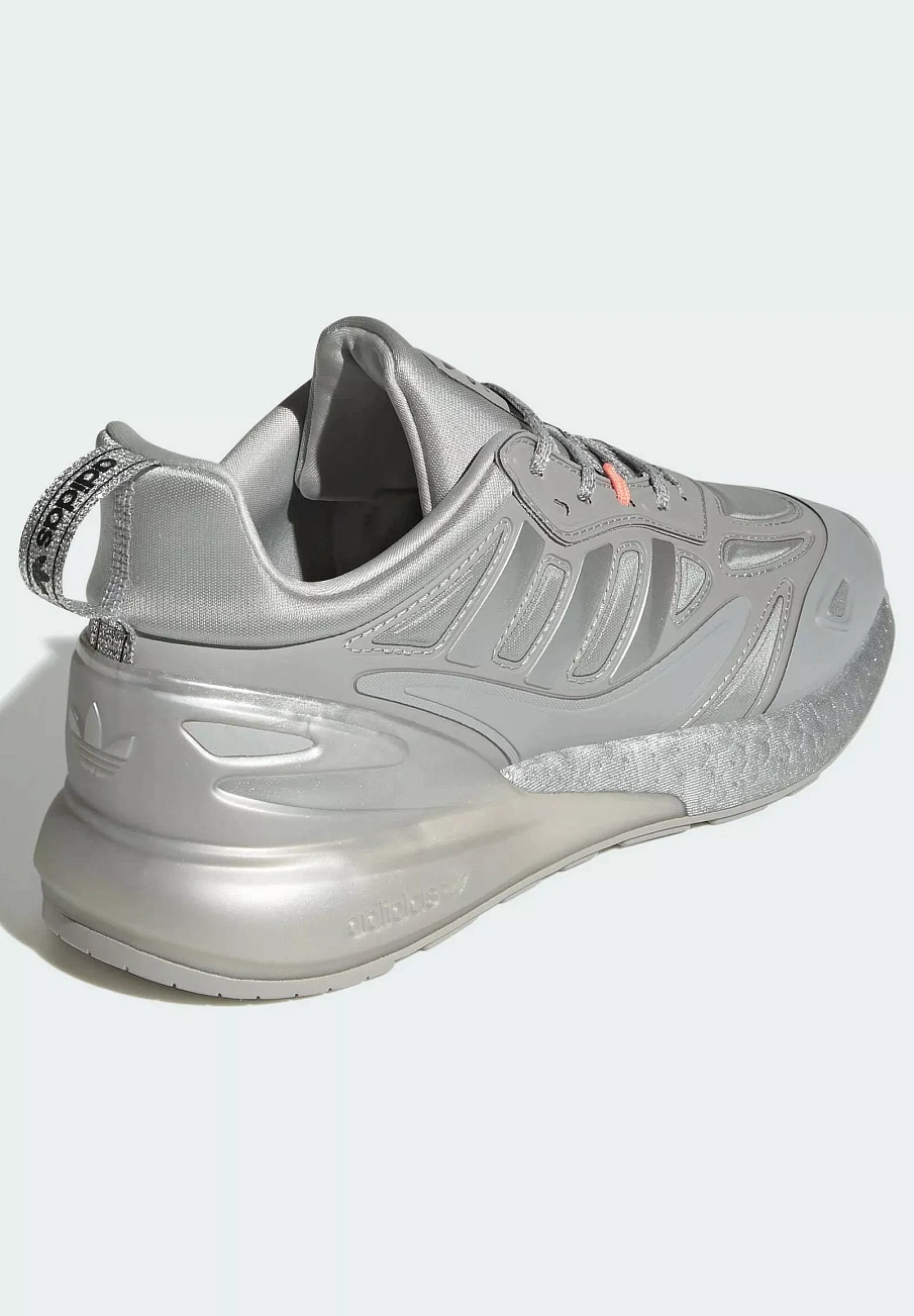 Фото № 3 с приближением к товару «‎ZX BOOST»